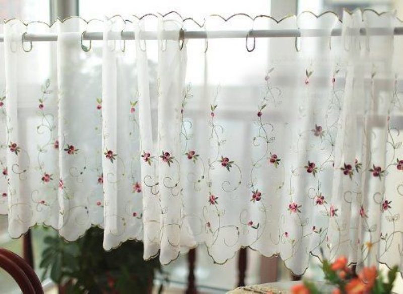 Ruusu Kukkavarjostin Cafe Curtain White Sheer Keittiöverho Valances European Rural Fashion Ikkunaverho Kotiin One Piece