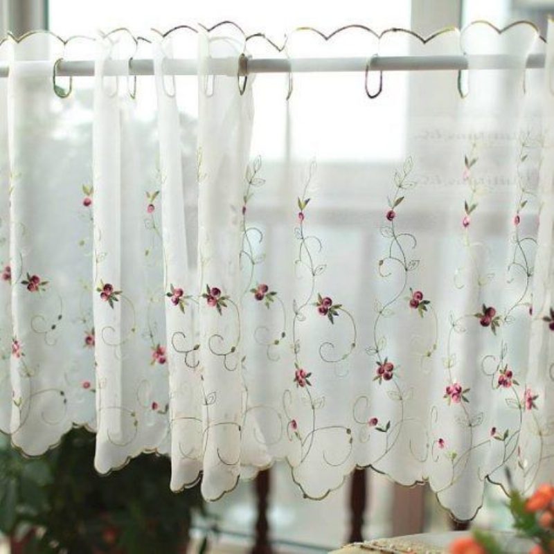 Ruusu Kukkavarjostin Cafe Curtain White Sheer Keittiöverho Valances European Rural Fashion Ikkunaverho Kotiin One Piece