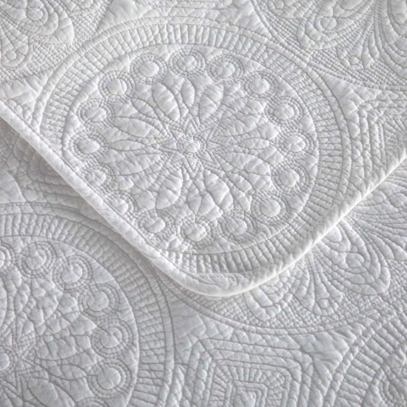 Valkoiset Vintage-vuodevaatteet Setit Medallion Kirjontapeittosetti Ylellinen Ylisuuri Peittosetti Queen-size