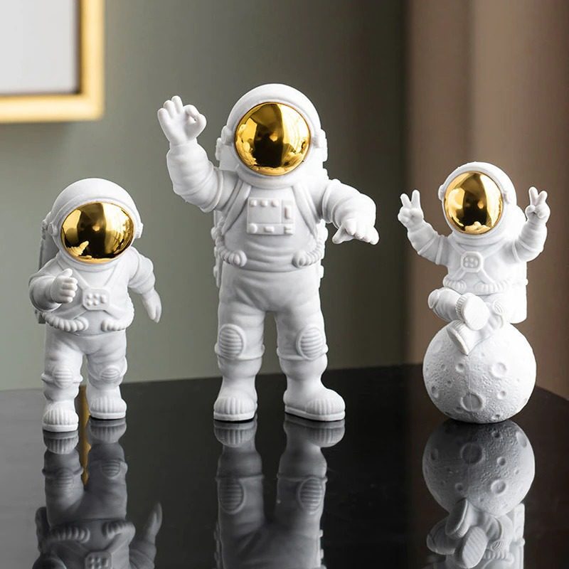 Astronautti Ja Moon Resin Decor -toimintahahmot