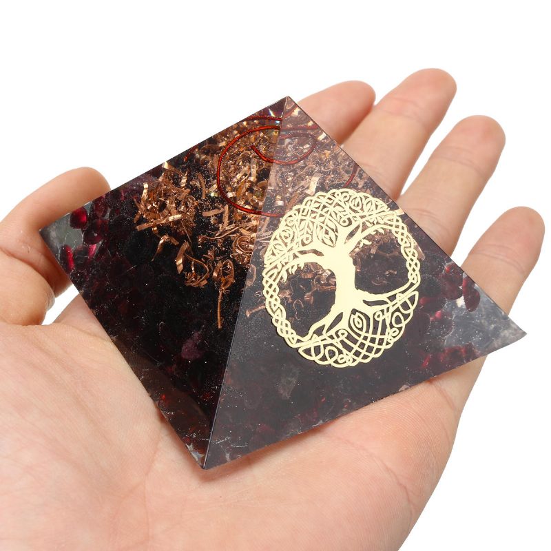 Crystals Apatite Orgone Gemstone Pyramid Meditaatio Jooga Energiangeneraattori Parantava