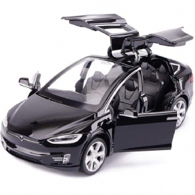 Tesla Model X -metalliseosauto