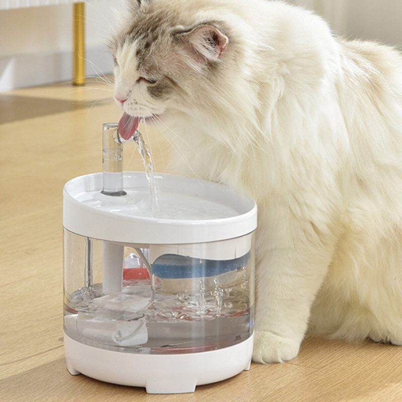 2 Litran Automaattinen Vedenannostelija Säädettävä Vesivirtaus Cat Water Fountain Kirkas Ultra Hiljainen Cat Dog -vesiannostelija Syöttökulho